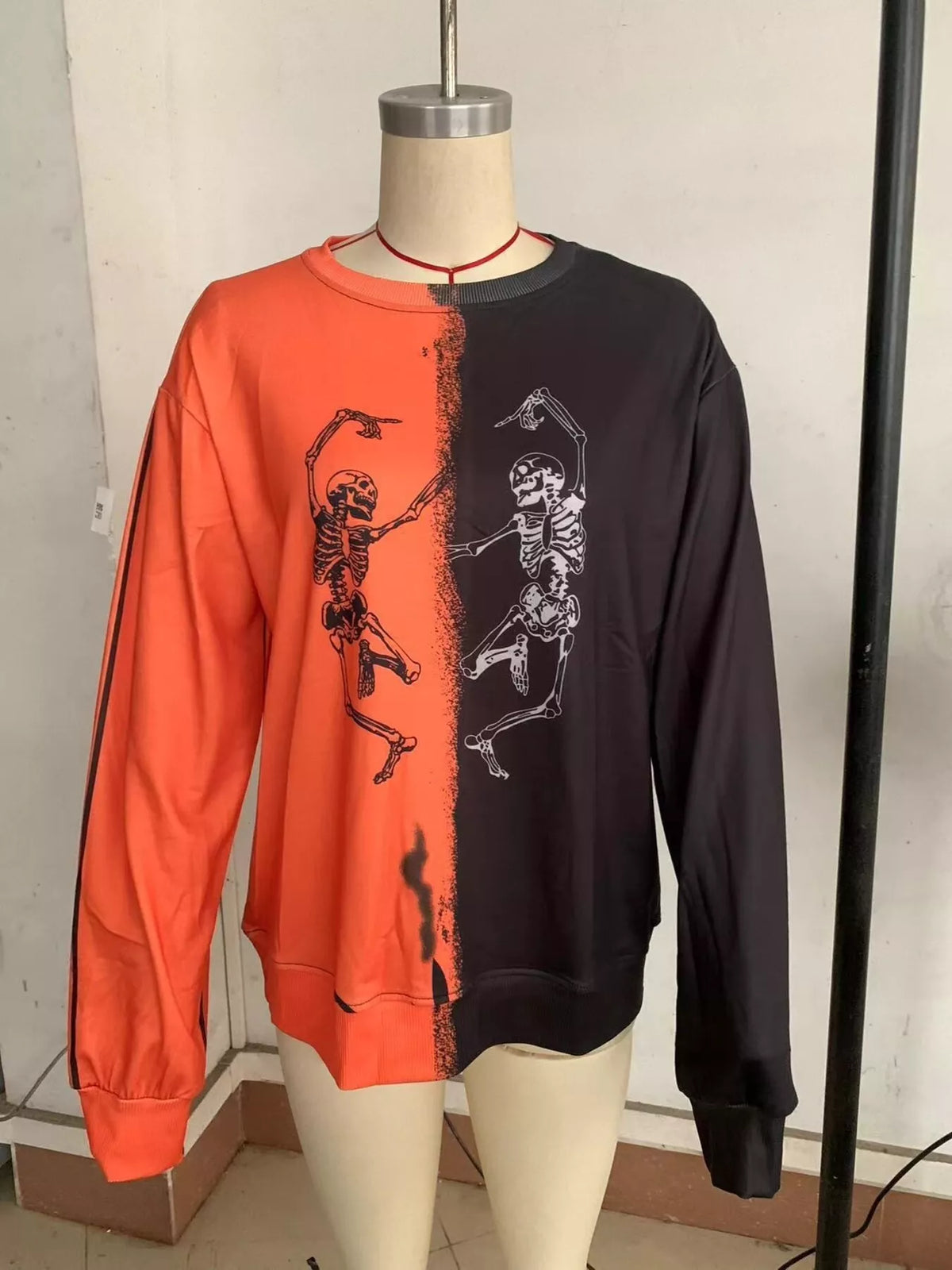 Halloween Skeleton Print Color Block Sweatshirt – Seraya Label Halloween Edit